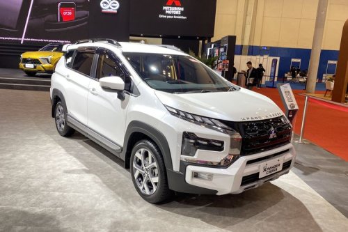 Suzuki , Suzuki XL7, Mitsubishi, Mitsubishi Xpander, Mitsubishi Xpander Cross, Persaingan Mobil Keluarga: Suzuki XL7 vs Mitsubishi Xpander Cross