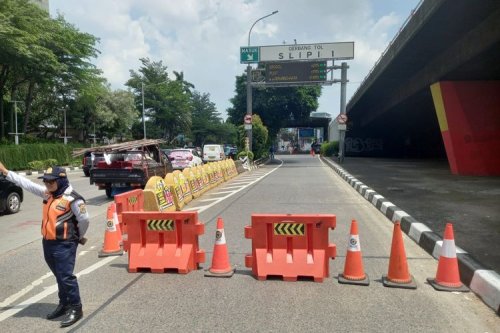 Update Perbaikan Gerbang Tol Dalam Kota, Tutup sampai Pukul 10.00 WIB