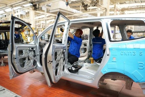 Kendaraan Listrik Impor Menghantui Industri Komponen Otomotif