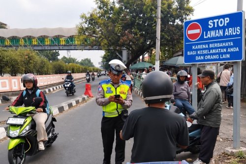 Ditlantas Polda Metro Jaya Perkuat Pengawasan Lawan Arus di Sejumlah Titik