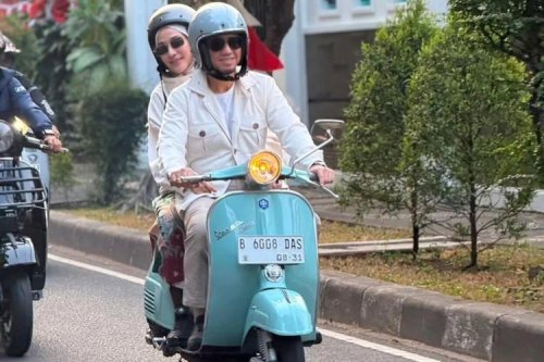 Kredit Motor Listrik Murah, Vespa Super 150