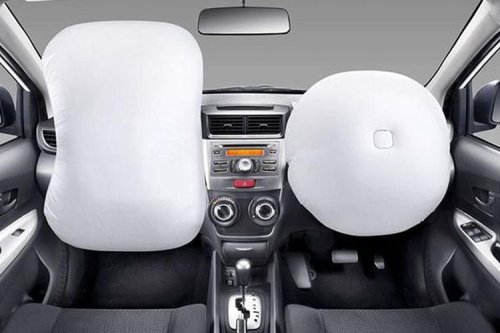 Pada Kecepatan Berapa Airbag Mobil Mengembang Saat Kecelakaan?