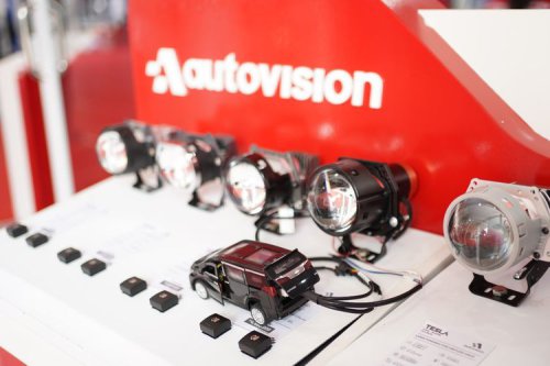 Merek Lampu Ini Berikan Edukasi dan Inovasi Baru di GIIAS 2025