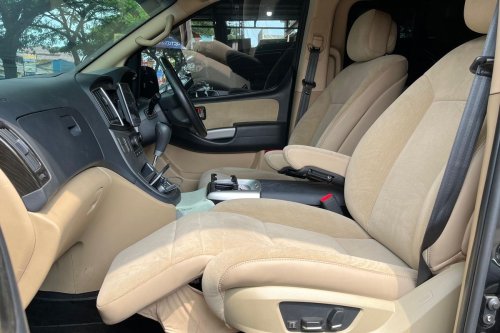 SEAT, Mengenal Perbedaan Jok Mobil Captain Seat dan Pilot Seat