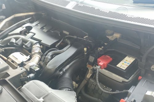 Jangan Mager di Rumah, Cek Kondisi Mobil Sendiri Saat Libur Tahun Baru