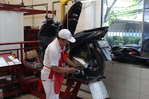 Honda, Jelang Lebaran, Bengkel Resmi Honda Banjir Order