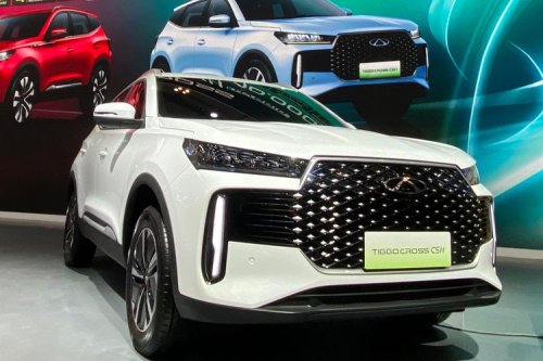 Smart, Adu Fitur ADAS Rocky e-Smart Hybrid dan Tiggo Cross CSH Hybrid?