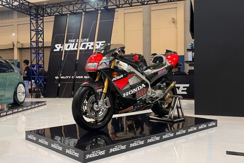 Langka dan Mahal, Honda NSR250R MC28 Ini Tampil Full Carbon