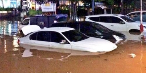 Musim Hujan, Waspadai Mobil Bekas Banjir: Begini Cara Mengenalinya