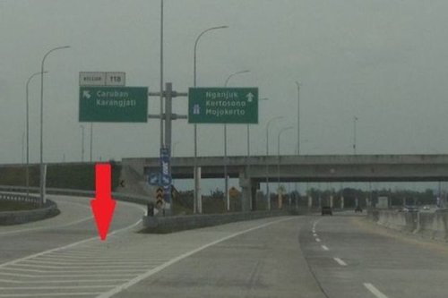 6 Jenis Marka Jalan Tol yang Harus Dikenali Pengemudi