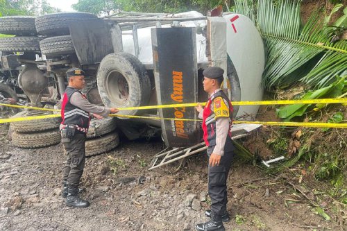 Usai Kecelakaan Maut, Dishub Jateng Tambah Jalur Penyelamat dan Rambu di Kalijambe