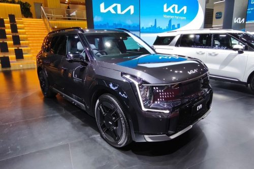 Kia, Deretan Mobil Kia di IIMS 2026: dari Mesin ICE, HEV sampai BEV