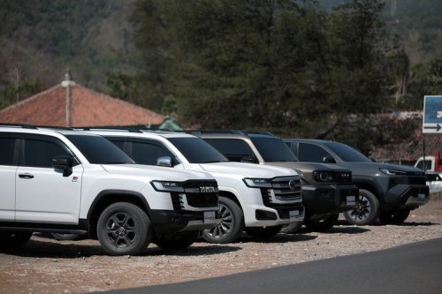 Toyota, Toyota Land Cruiser, Toyota Ungkap Permintaan Land Cruiser Hybrid Capai 40 Persen
