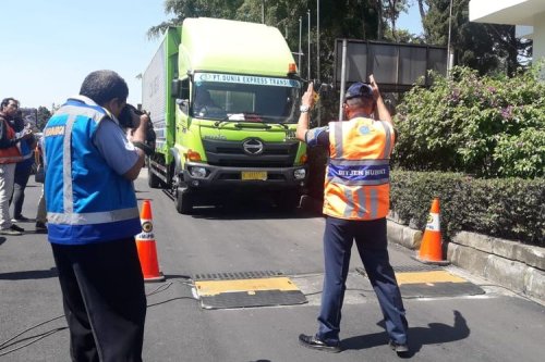Normalisasi, Mulai Tahun Depan Truk Over Dimensi Akan Dipotong