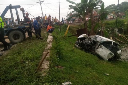 Kenapa Mobil Bisa Mogok di Rel Kereta? Ini Kata Pakar UGM