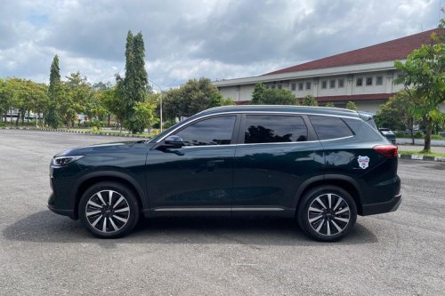 Menguji Performa dan Kenyamanan Chery Tiggo 8 CSH ke Luar Kota