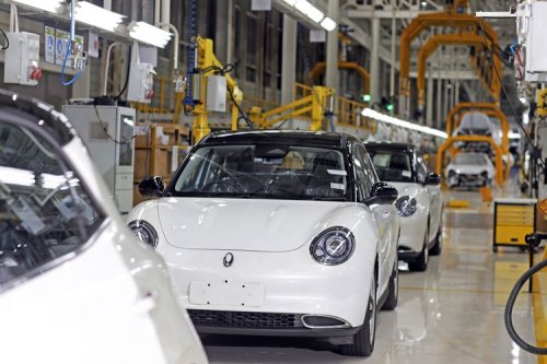 Perbedaan Perakitan EV dan Mobil "Cetus Api"