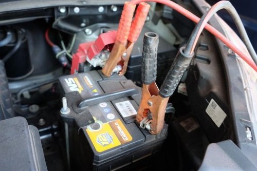 Aki Drop vs Aki Soak, Mana yang Masih Bisa Diselamatkan?