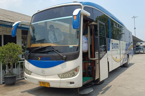 DAMRI Party Bus: Mewah dengan Ruang Khusus, Sewa mulai Rp 4 Jutaan