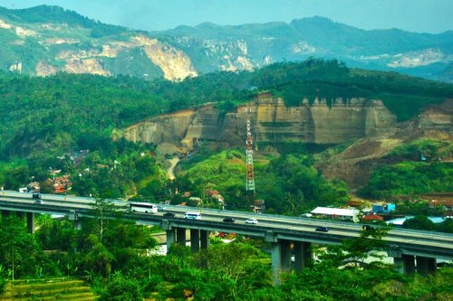 Pekerjaan Pemeliharaan Tol Cipularang dan Padaleunyi Dimulai