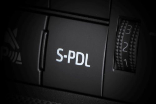 Daihatsu Rocky, Daihatsu, Fitur Unggulan Daihatsu Rocky e-Smart Hybrid di Jakarta
