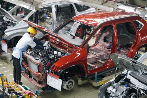 Toyota Bocorkan Tahapan Pengembangan Baterai di Indonesia