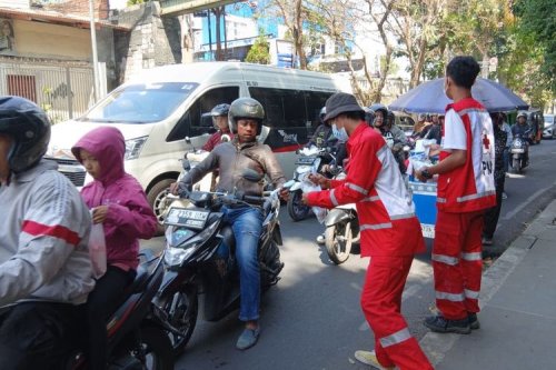 Abu Vulkanik Bisa Ganggu Pengendara Motor, Ini Perlengkapan yang Harus Dipakai