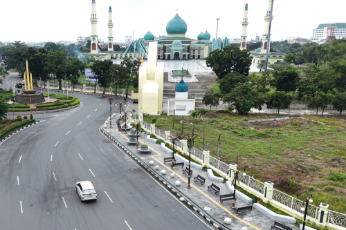 Menembus Jarak dari Kota Bertuah ke Danau Toba Bersama Veloz Hybrid