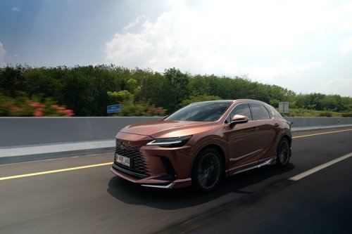 Lexus, Lexus RX 450h+ Sang Chameleon