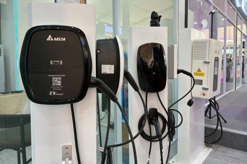 Biaya Pasang Wall Charger Wuling Aira EV, Mulai Rp 6 Jutaan