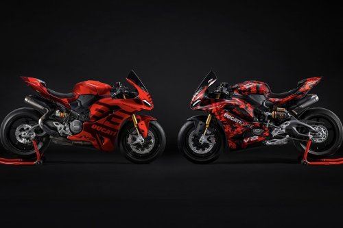Ducati, Marquez, Ducati Rilis Panigale V2 Edisi Khusus Marquez dan Bagnaia