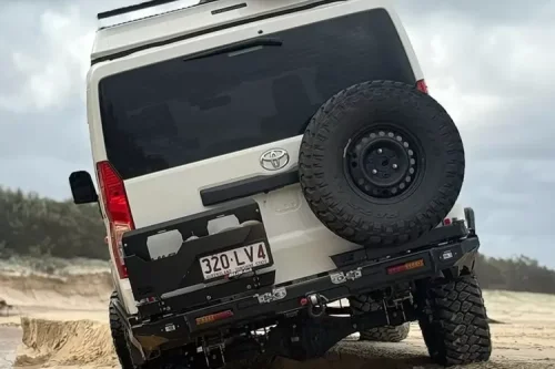 Toyota HiAce Disulap Jadi Camper 4x4, Bisa Tantang Land Cruiser