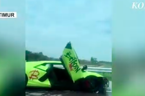 Saat Mengendarai Supercar Jangan Mudah Terpancing Emosi