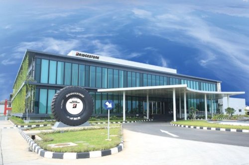 Bahan Baku Naik 11 Persen, Konsumen Perpanjang Masa Pakai Ban Mobil