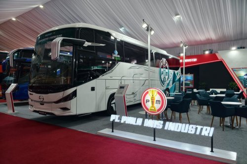 Pertama Ikut GIIAS 2026, Karoseri Piala Mas Bawa Rexus 8D Commander