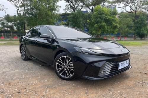 Toyota, Toyota Camry, Biaya Kepemilikan Toyota Camry 2025 per bulan Rp 2 Jutaan