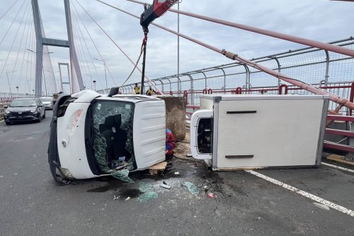 Lebih Berbahaya Mana Ban Depan atau Belakang Apabila Pecah?
