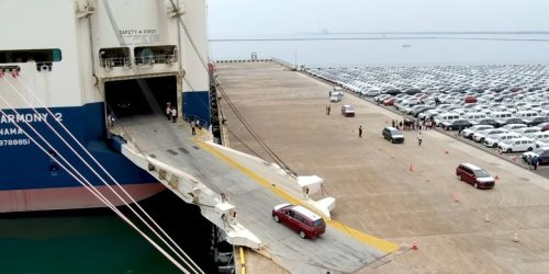 Ekspor Mobil Jadi Angin Segar di Tengah Lesunya Otomotif Nasional