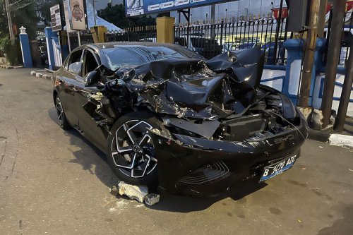 Asuransi Mobil Listrik Terkendala di Suku Cadang