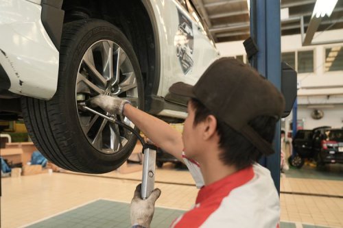 Mobil Hybrid Terendam Banjir: Mahal, Berisiko, dan Sulit Diperbaiki