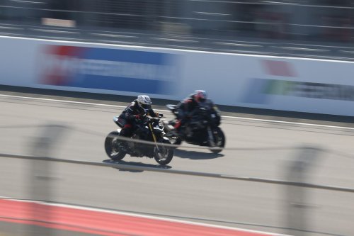 Sensasi Ngebut di Mandalika Pakai Motor Sendiri