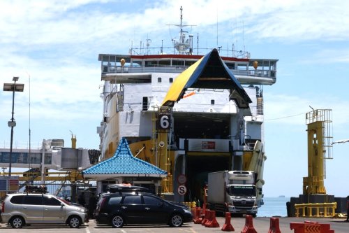 Industri EV Resah Ada Larangan Kendaraan Listrik Masuk Kapal Laut