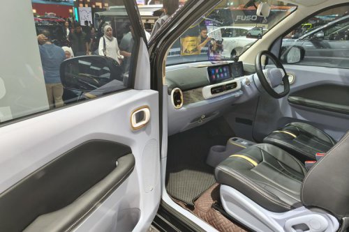 Seres Black Edition: Mobil Listrik dengan Subsidi Rp 51 Juta