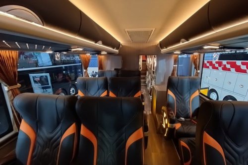 Varian Baru Jetbus 5 di GJAW 2025, Ada Unicoach dengan Tiga Kelas