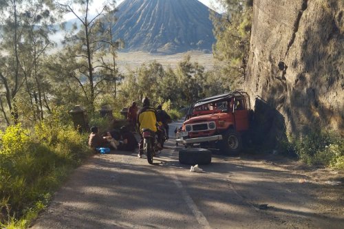 Kecelakaan di Bromo: Pemda Diminta Benahi Kelayakan Jip Wisata Tua