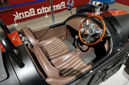 SM3 Wheeler: Kendaraan Roda Tiga Unik di GJAW 2025