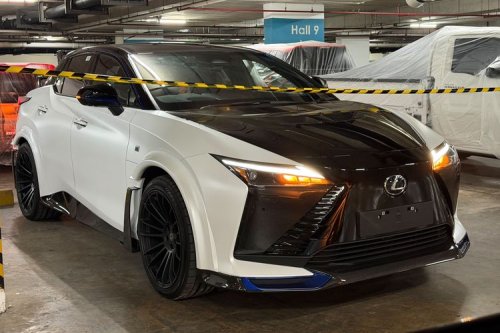 Lexus, Lexus RZ 450e, Lexus Pamerkan SUV Langka di GIIAS 2026, RZ 450e F Sport Performance
