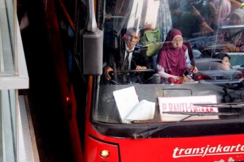 Transjakarta Perkuat Keselamatan: Antisipasi Kelelahan Sopir