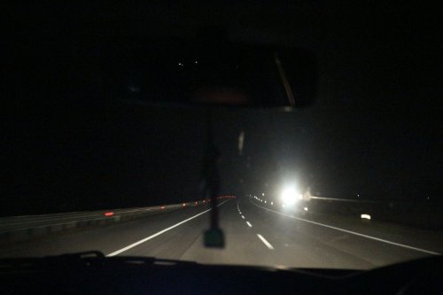 Aman Berkendara Malam Saat Long Weekend, Jangan Abaikan Hal Ini