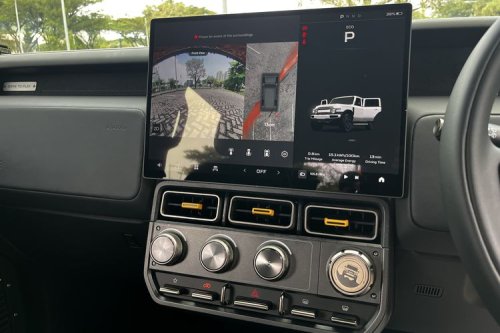 Bedah Interior iCar V23, Serba Fungsional
